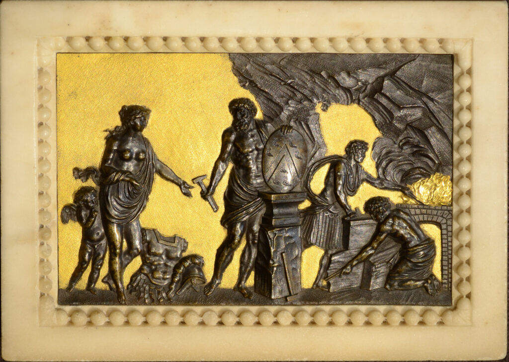 Vénus demandant des armes à Vulcain, bas relief en bronze aux armes du duc d’Aumont